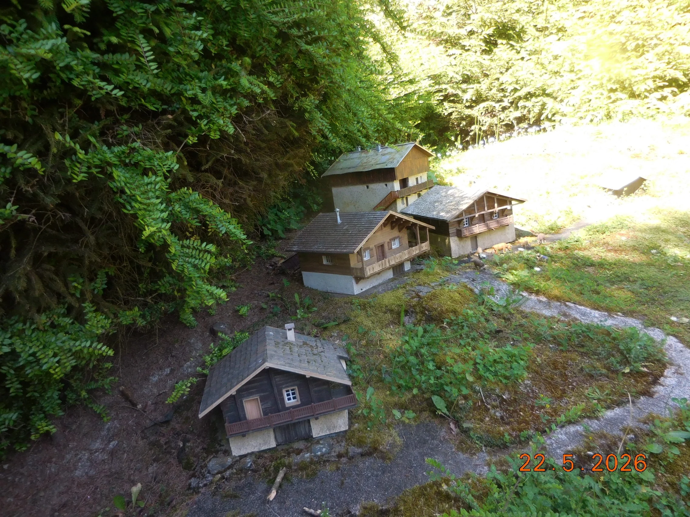 Reproduction au 1/30éme monuments et villages français