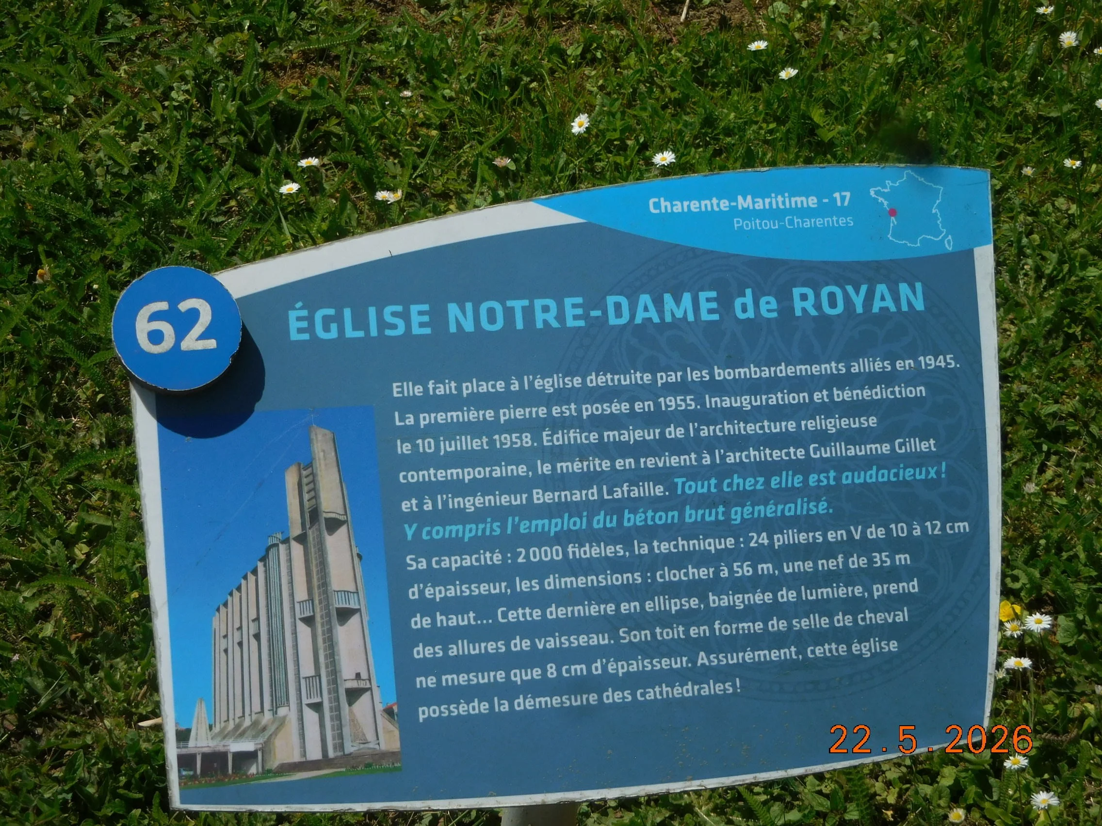 Reproduction au 1/30éme monuments et villages français