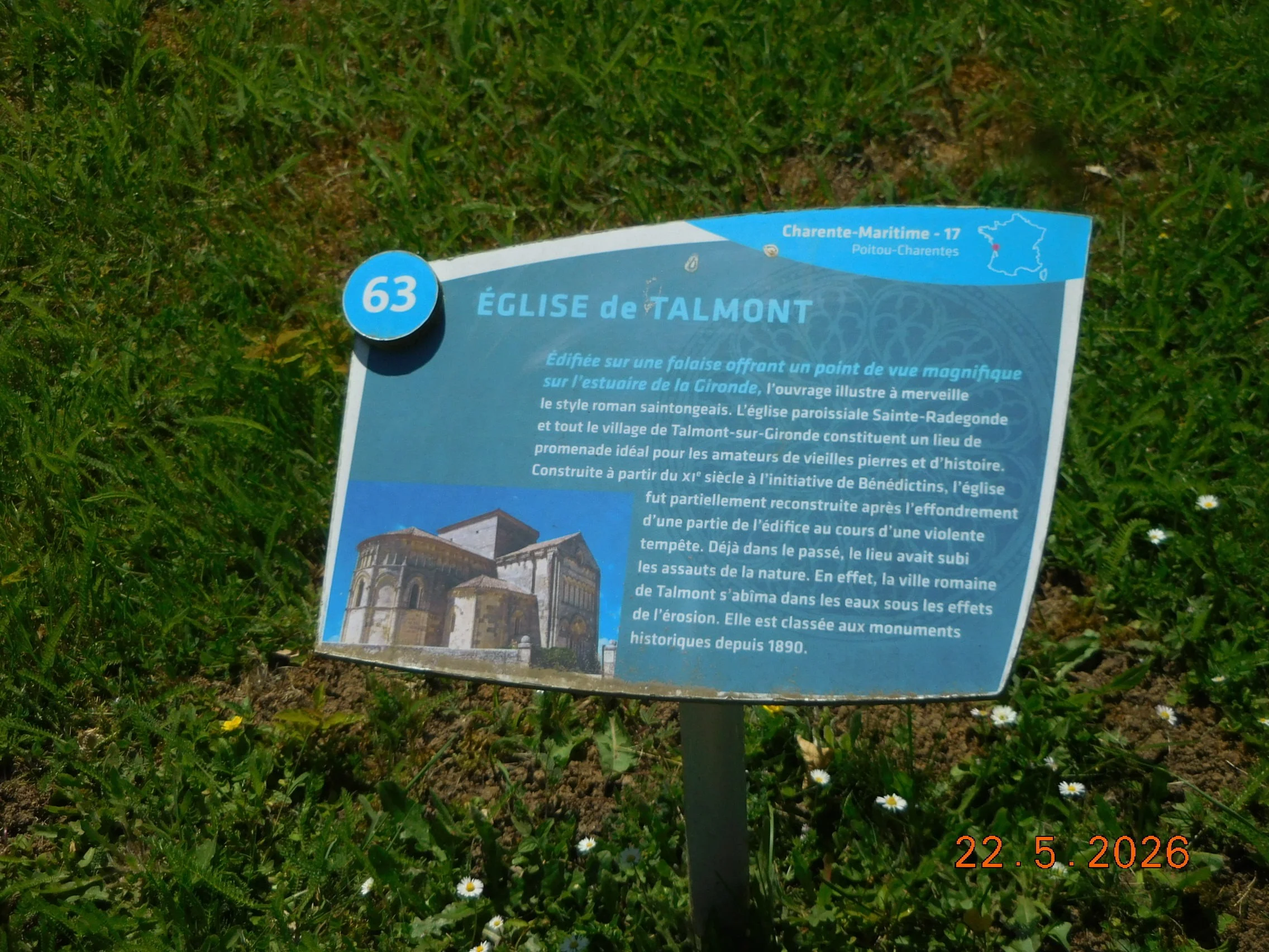 Reproduction au 1/30éme monuments et villages français
