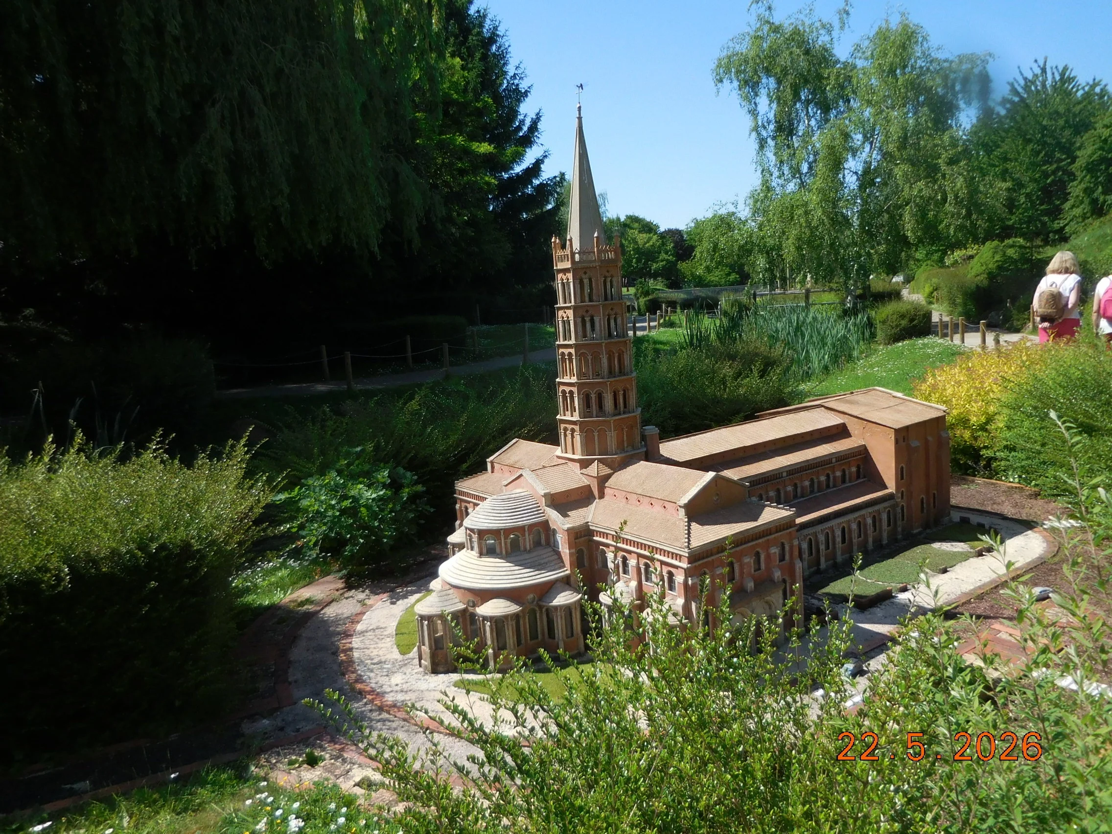 Reproduction au 1/30éme monuments et villages français